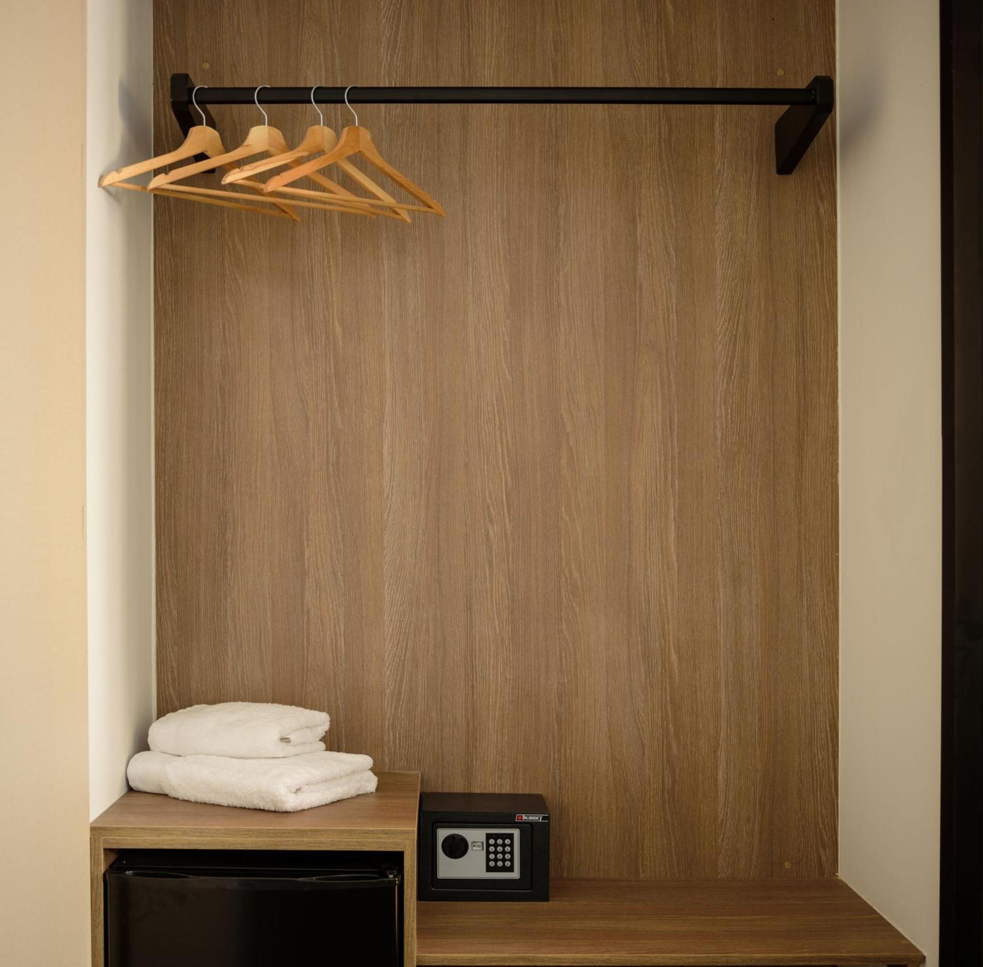 Arthur Suites In Old Town Rhodes City Exteriör bild