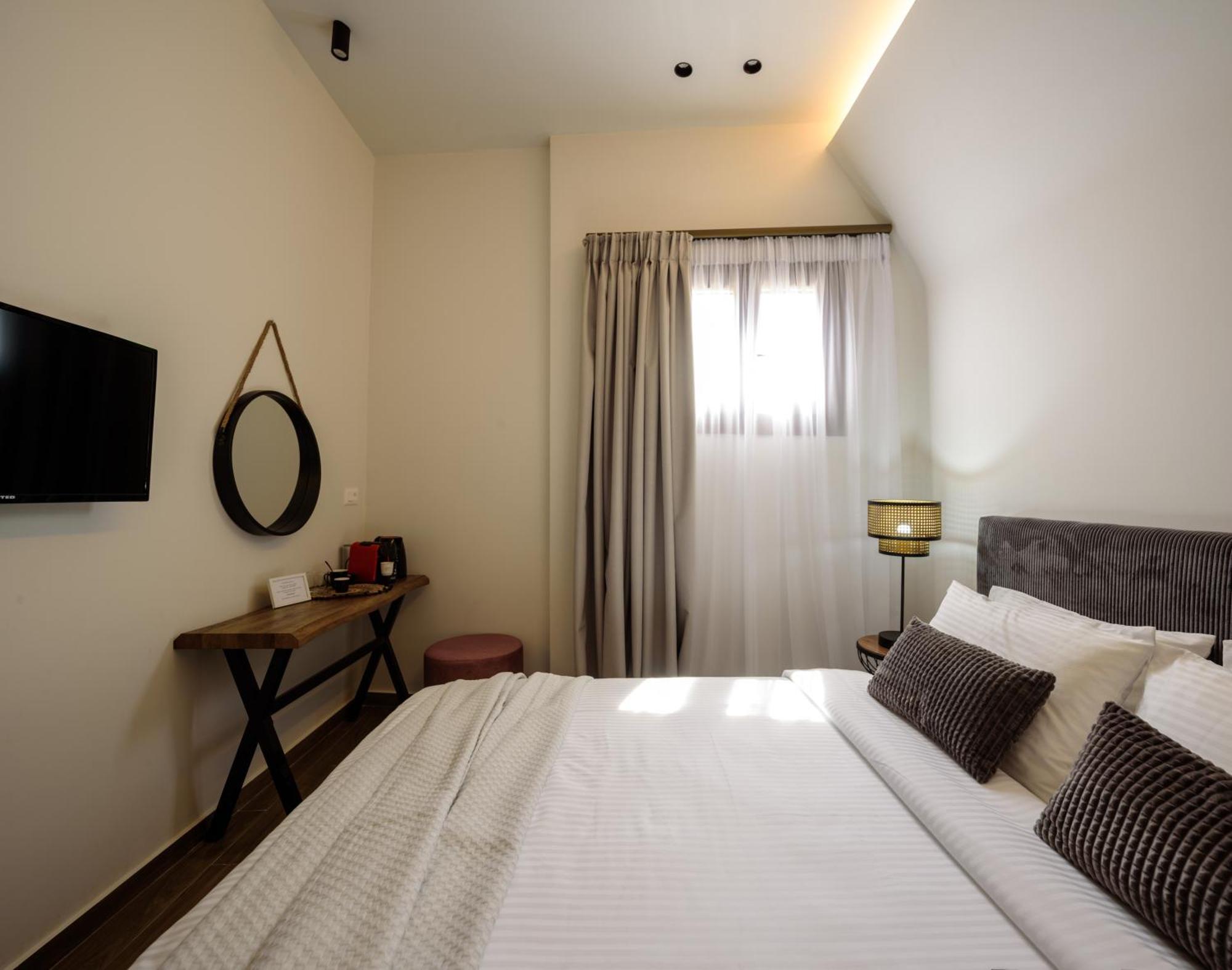 Arthur Suites In Old Town Rhodes City Exteriör bild
